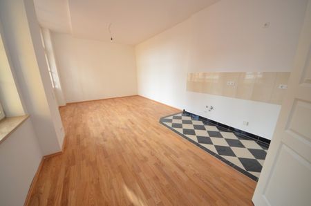 Traumhafte Wohnung in der ehemaligen Kunstdruckanstalt Dr. Trenkler – Co - Photo 2