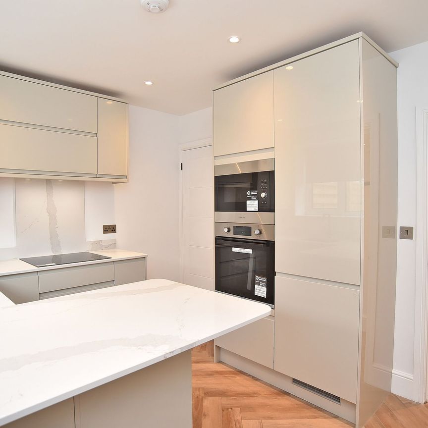 Wharfedale Avenue, Harrogate, HG2 - Photo 1