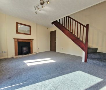 2 bedroom semi-detached to let - Photo 6