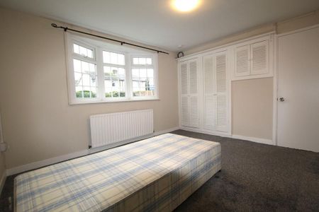 2 bedroom bungalow to rent - Photo 3