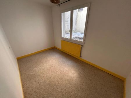 Appartement à louer 2 pièces 61m² - Photo 2