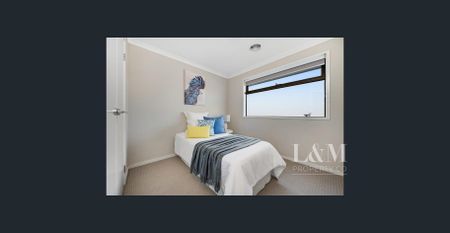 Modern Family Townhouse in a Sought-After Craigieburn Pocket - Photo 5