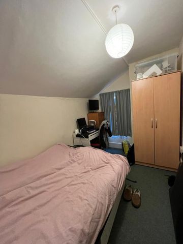 4 bedroom terraced house to rent - Photo 3