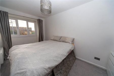 1 bedroom semi-detached house to rent - Photo 3