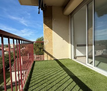 A 15 min à pied du centre-ville, appartement 91m² dernier étage - Photo 2