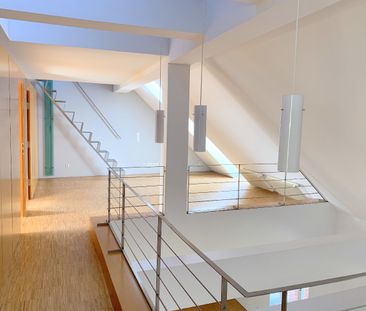 Große Maisonettewohnung mit Dachterrasse und Blick über den Dächern... - Photo 3