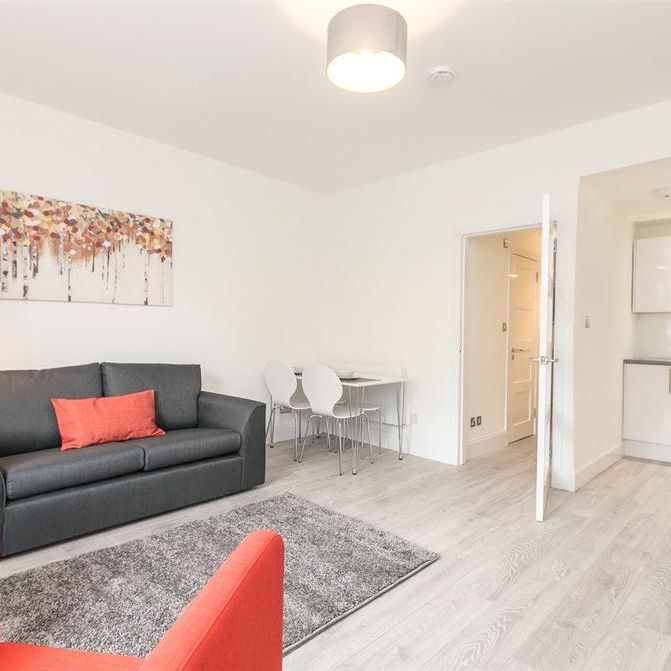 1 bedroom flat to rent - Photo 1