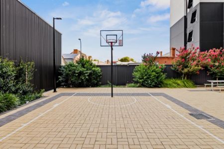 Two Bedroom Apartment Silver - Photo 5