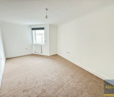 Cranes Lane, Basildon - Photo 3