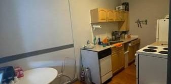 Beautiful Studio Apartment in Downtown Vancouver - Photo 2