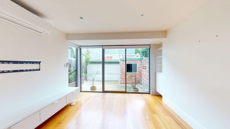 Fitzroy North Charm Meets Modern Ease - Photo 4