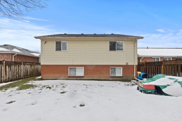 For Lease - 3387 Cardinal Drive, Niagara Falls, Ontario - Photo 1