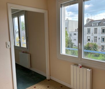 Grand studio idéalement placé - Photo 2