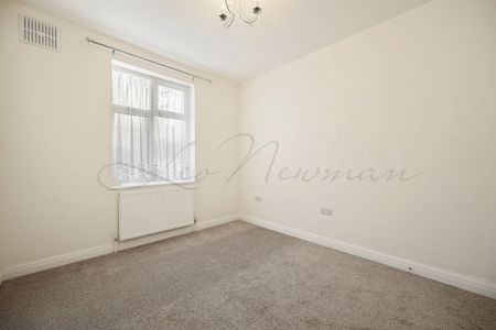 High Street, Hornchurch, RM12 - Photo 5