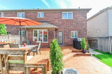 For Lease - 52 Wandering Trail Drive, Brampton, Ontario - Photo 4