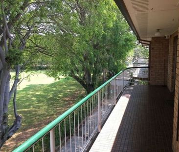 58, College Street, QLD, Hamilton - Photo 2