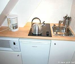 Logement à Paris, Location meublée - Photo 6