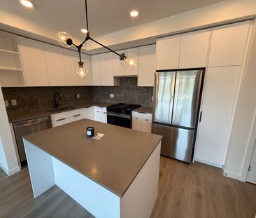Brand New 3 Bedroom Condo – Half Months Rent Free! - Photo 2