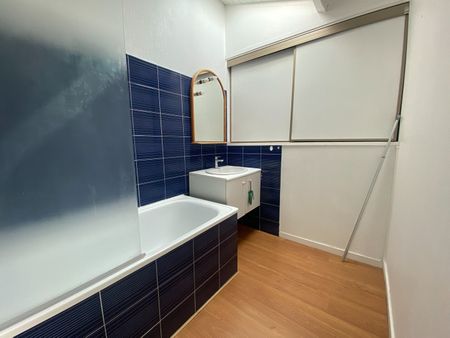 Location Appartement 2 pièces 43m² - Photo 4