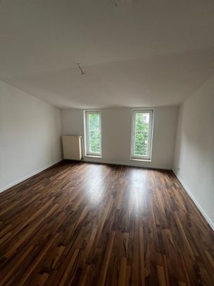1 Monat mietfrei Renovierte 4-Raumwohnung mit neuer Einbauküche - Photo 1