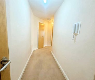 2 bedroom flat to rent - Photo 4