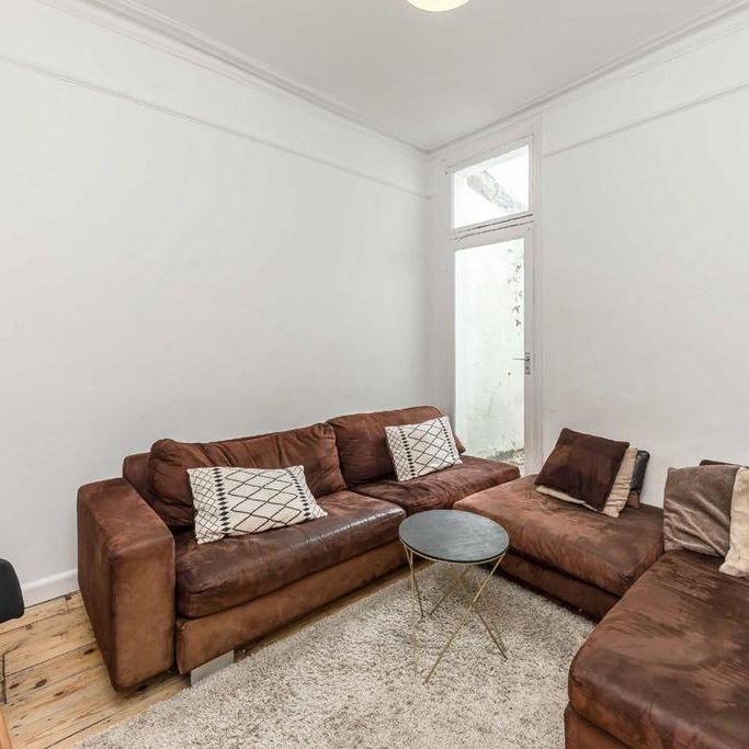 4 bedroom terraced house to rent - Photo 1