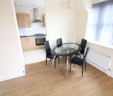 Hatton Road, Feltham - Photo 1