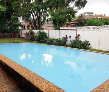 Wonderful Family Home!! - Photo 6