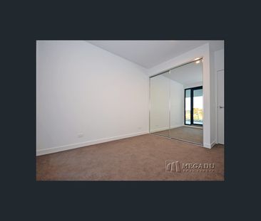 Spacious Apartment with Beautiful Uninterrupted View - Photo 3