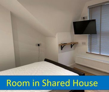 1 bedroom in a house share to rent - Photo 1