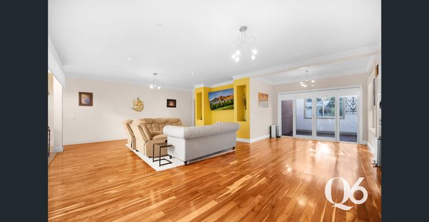 Stunning & Spacious Family Home for Rent in Exclusive Springlake Estate! - Photo 1