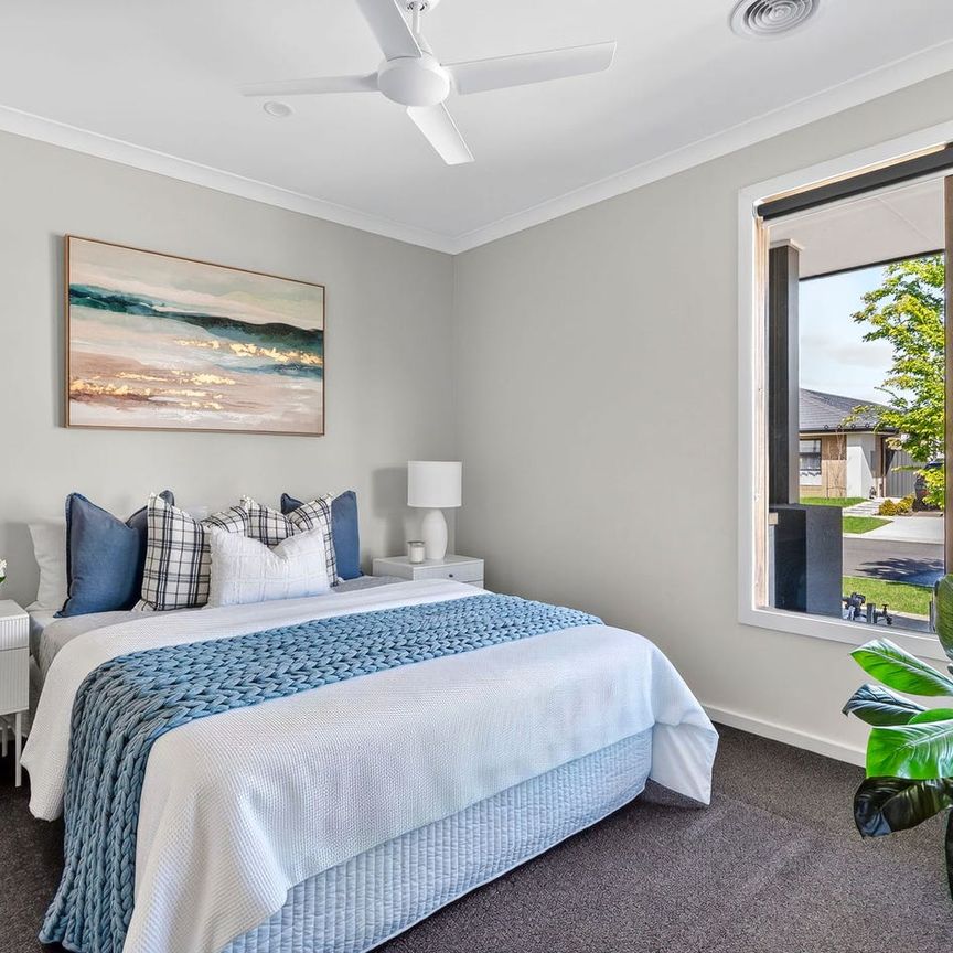 Modern style & low-maintenance living in a prime location - Photo 1