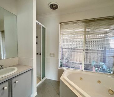 Amazing Spacious Home in Grovedale - Photo 6