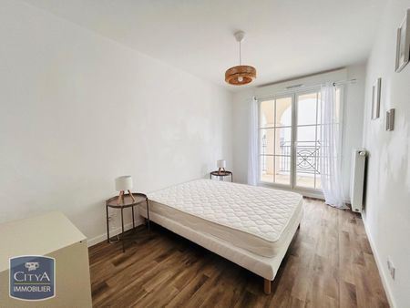 Location Appartement 4 pièces 86m² SERRIS 77700 - Photo 2