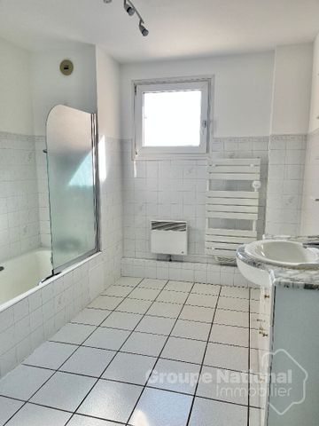 Location Appartement 4 pièces 156m² - Photo 5