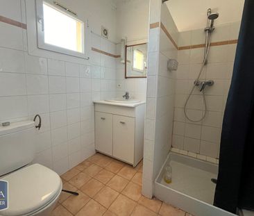 Location Appartement 3 pièces 46m² CARPENTRAS 84200 - Photo 2