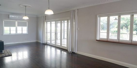 Stunning home - Photo 3