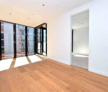 1403/677 La Trobe Street - Photo 2