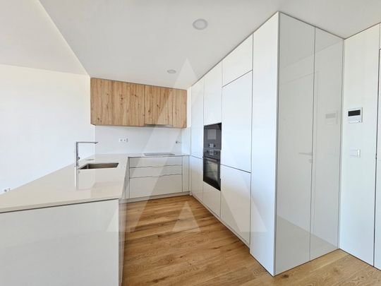 Glória e Vera Cruz, Aveiro District - Photo 1