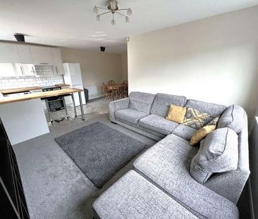 Tilbury Road, East Ham, E6 - Photo 1