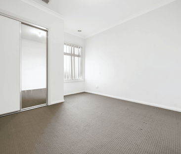 Stylish & Low-Maintenance Living in the Heart of Noble Park - Photo 3