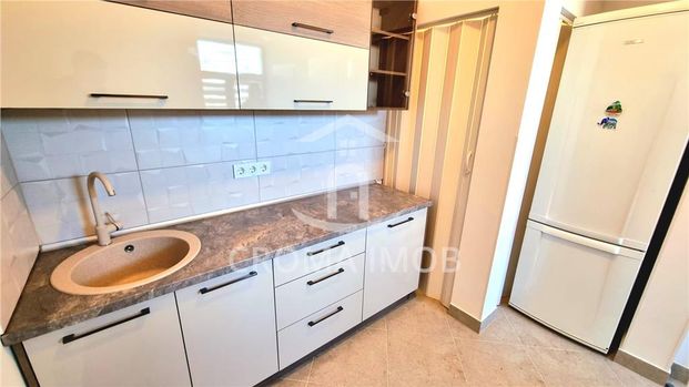 Inchiriere casa 4 camere, in Ploiesti, zona Centrala - Fotografie 1