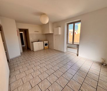 Location Appartement 3 pièces 53m² ST CESAIRE 30900 - Photo 4