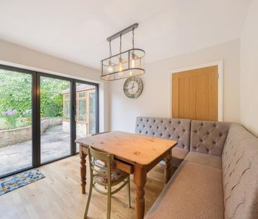 4 bedroom detached house to rent - Photo 3