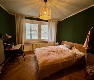 Schöne Erdgeschosswohnung mit modernem Bad ab dem 01.02.2026 - Photo 1