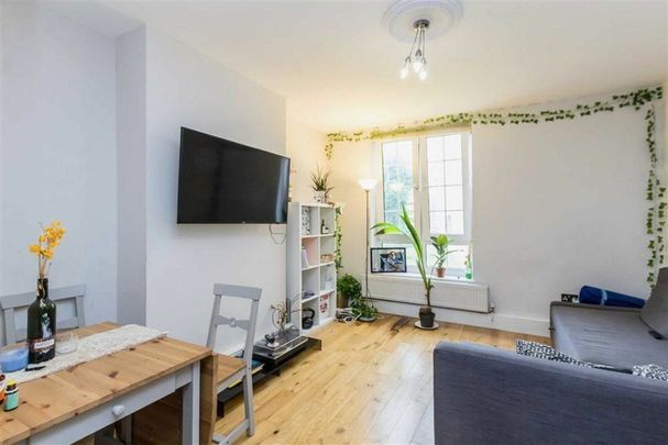 Garnet Street, Wapping, E1W - Photo 1