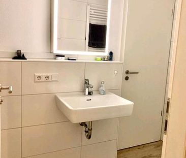 Für Wochenendpendler: Möbliertes Zimmer in Höfingen - Photo 1