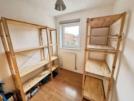 3 bedroom end of terrace house to rent - Photo 3