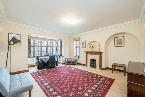 3 bedroom flat to rent - Photo 1