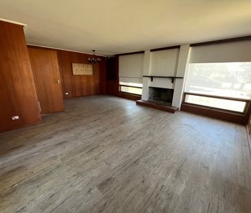 Spacious Four Bedroom Home! - Photo 3